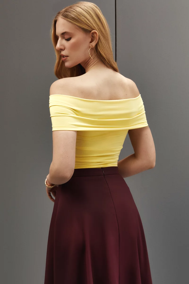 Жовтий трикотажний топ Gepur із драпіруванням