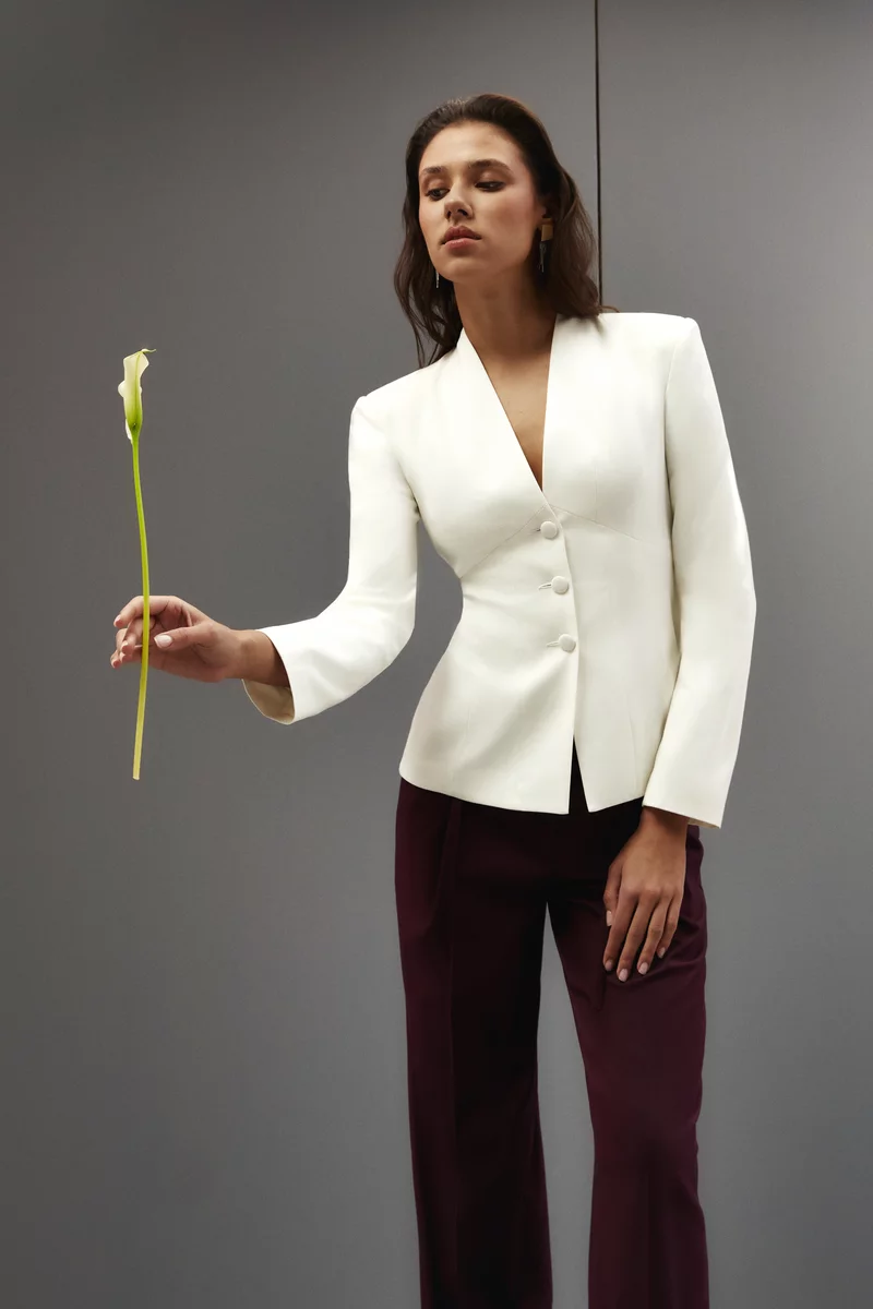 Молочний жакет Gepur із v-вирізом