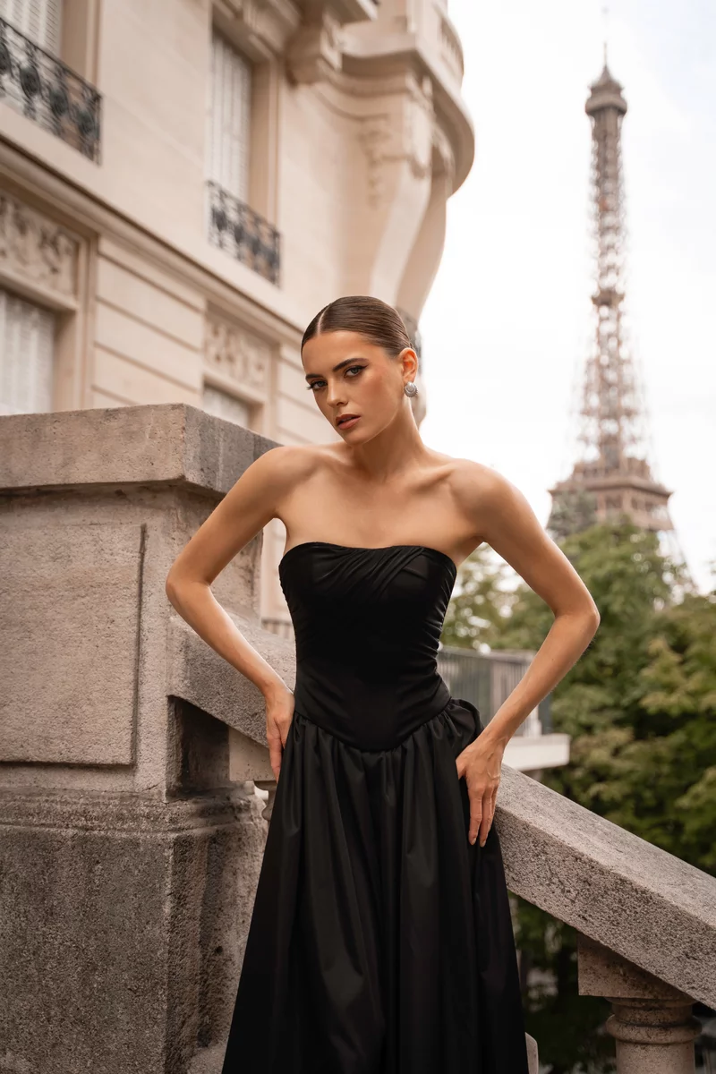 Образ: корсет и шёлковая юбка-макси - фото 1