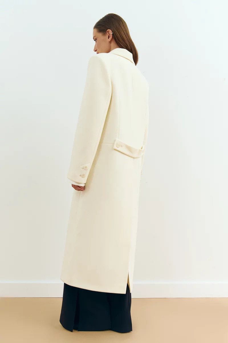 Молочне шерстяне пальто прямого крою - фото 2