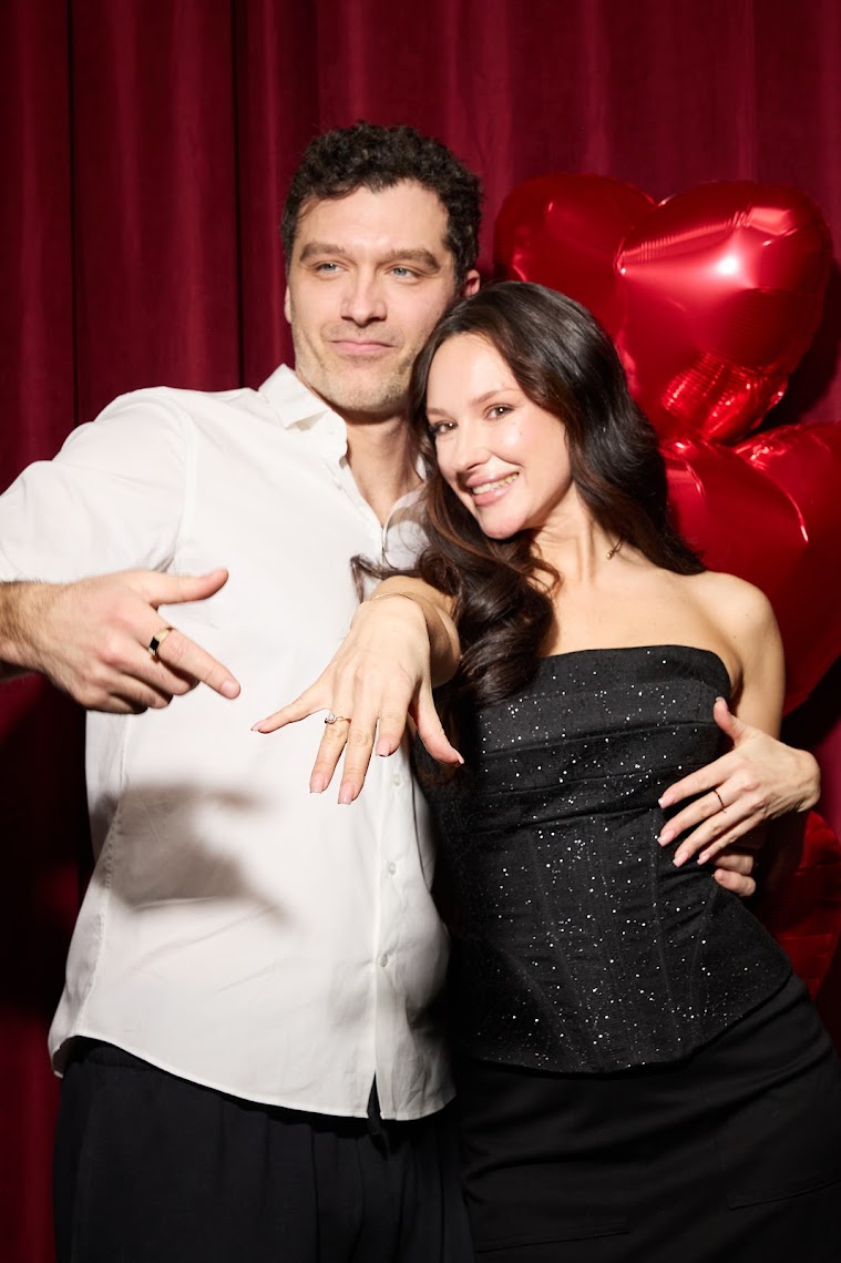 Чорний корсет із баскою від Gepur у фотосесії мережі "Золотий Вік" - фото 2