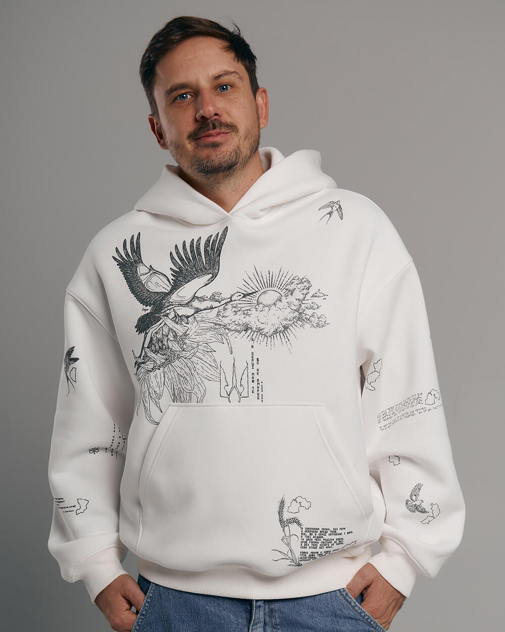 Олег Садовський у худі Gepur