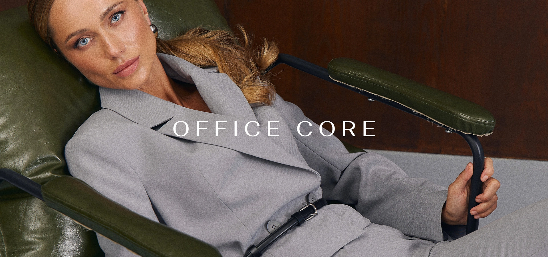 /lookBookCategoryBanner/14/16/desktop/image/uk/900/1758202876_lookbook-desc-2-office-jpeg-without-watermark.webp