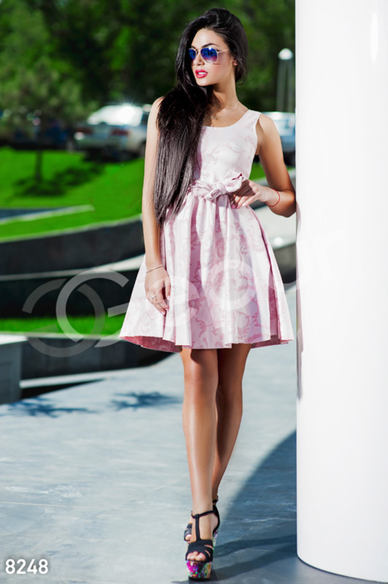 Платье летнее розовое из 3d-ткани фотография 1