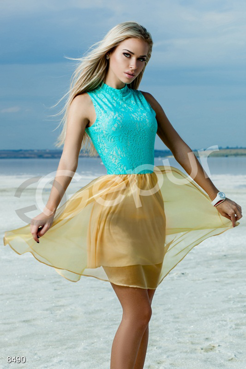 Уникальное двухцветное платье фотография 1