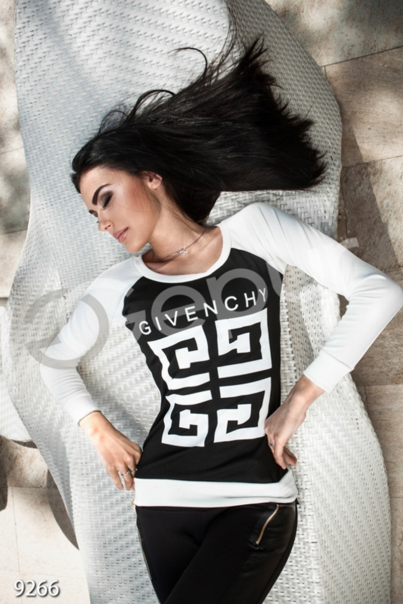 Кофта Givenchy c рисунком, с длинным рукавом. фотография 1