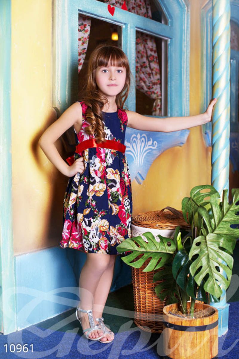 Детское платье с цветами фотографія 1