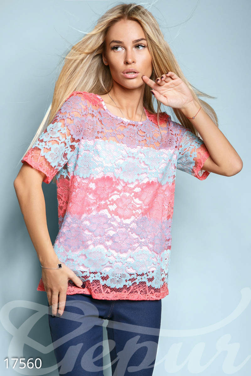 Разноцветная гипюровая блуза photo 1