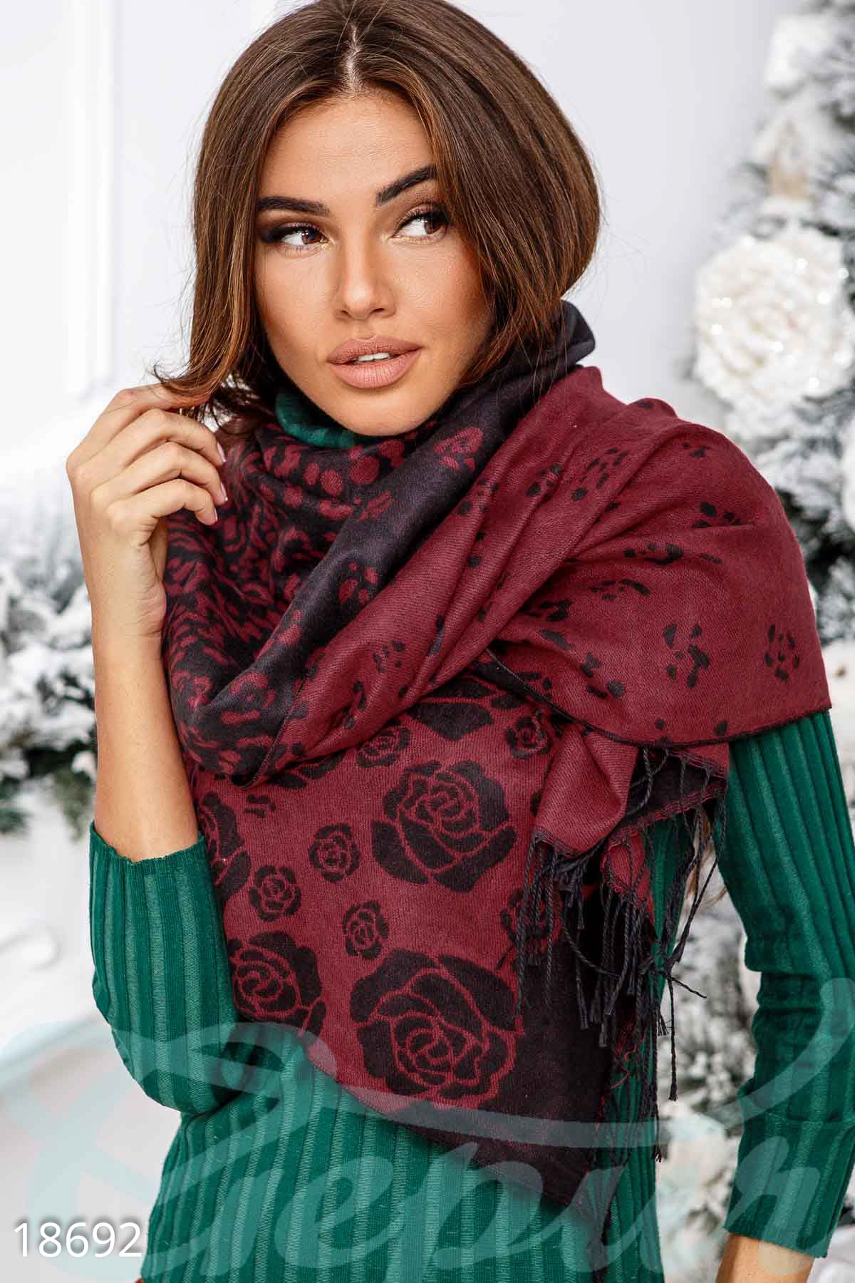 Кашемировый шарф-палантин photo 1