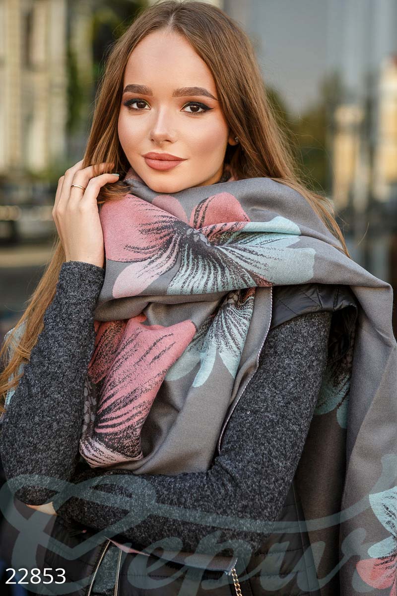 Двусторонний шарф-палантин фотография 1