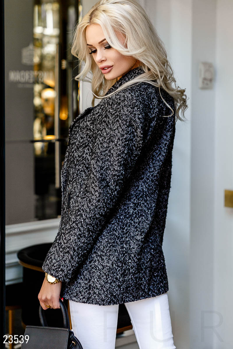 Егде әйелдердің салбыраған кеуделерінің фотосуреттері