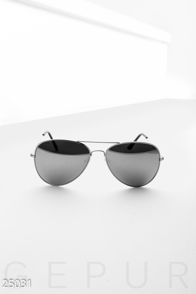 Солнцезащитные очки-авиаторы фотография 1