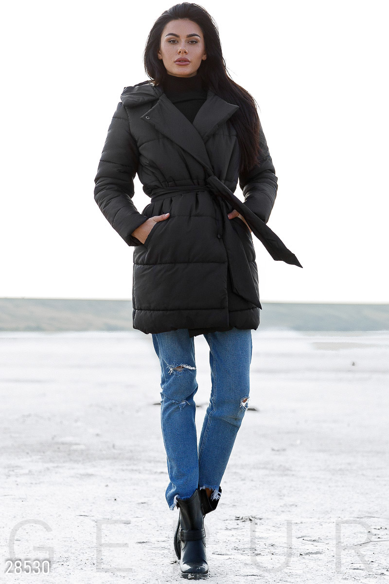 Утепленное женское пальто фотографія 1