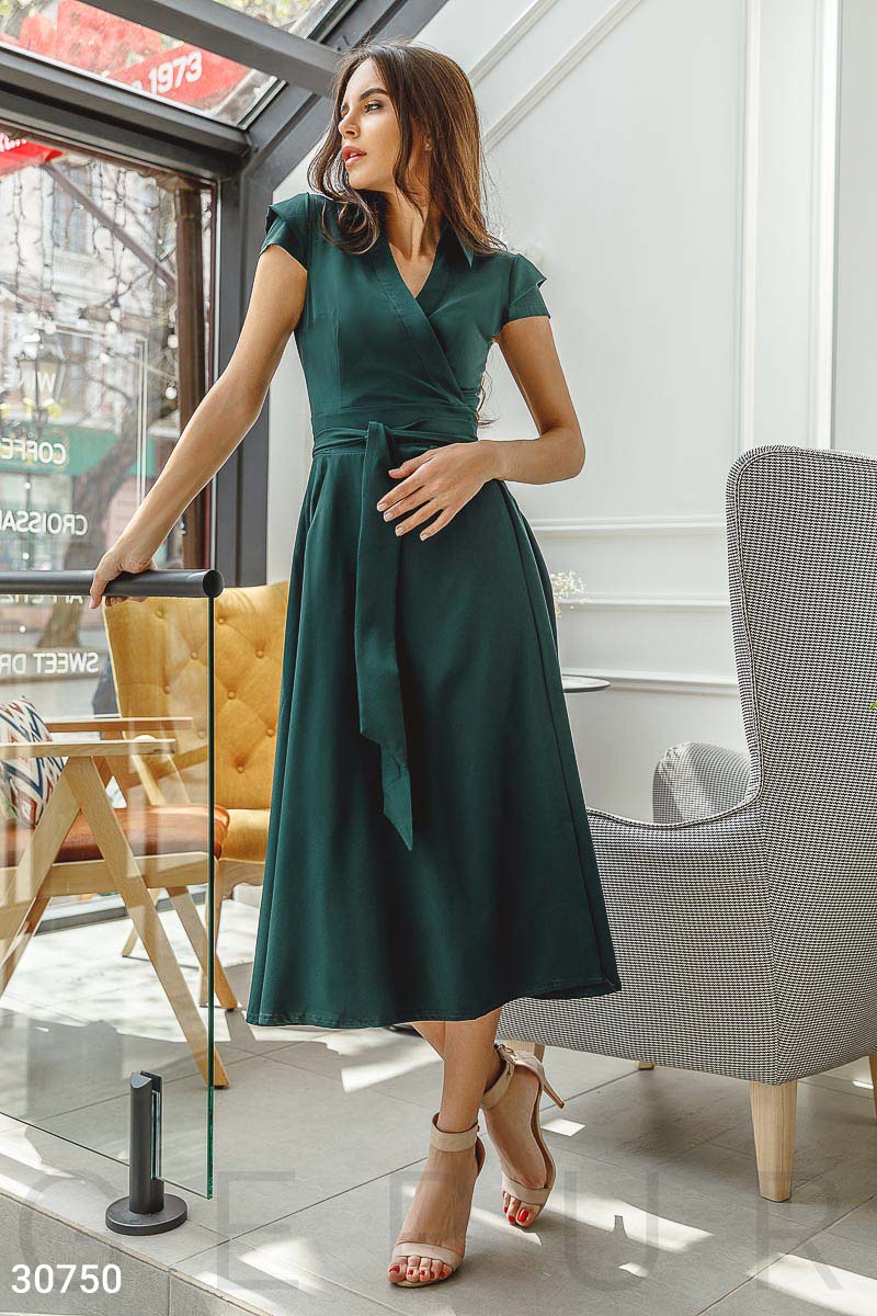 Лаконічне плаття-міді Зелений 30750