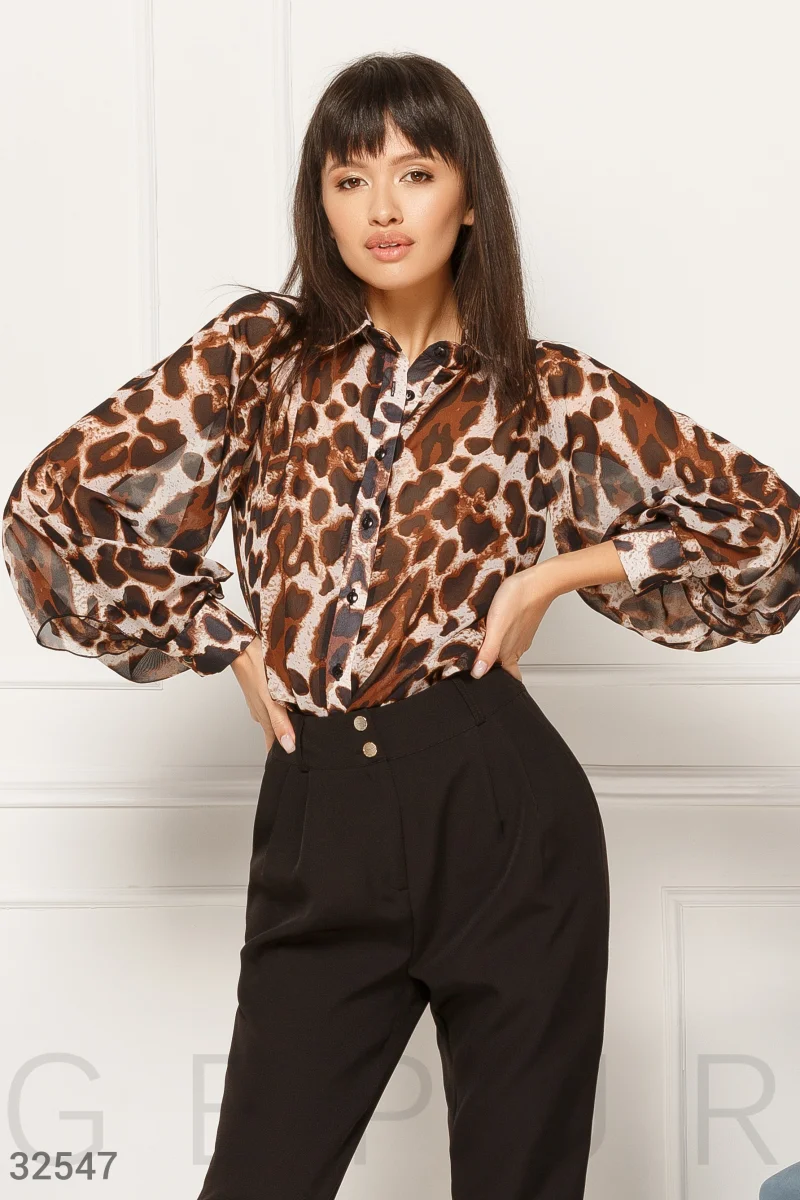 Блуза-рубашка в леопардовый принт фотография 1