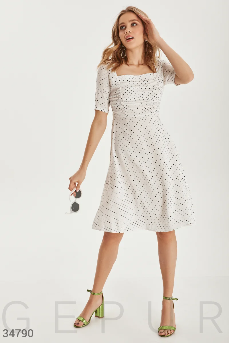 Short dress with black polka dots photo 1