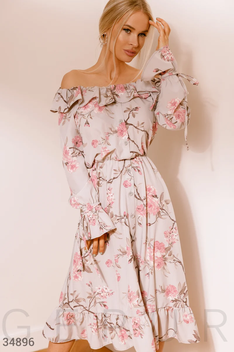 Легкое платье с цветочным принтом фотография 1