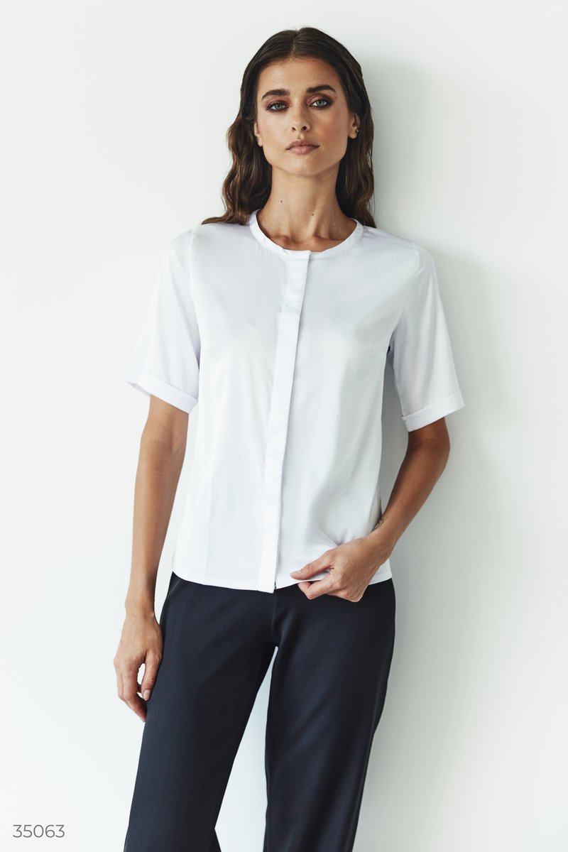 Белая шелковая блуза фотография 2