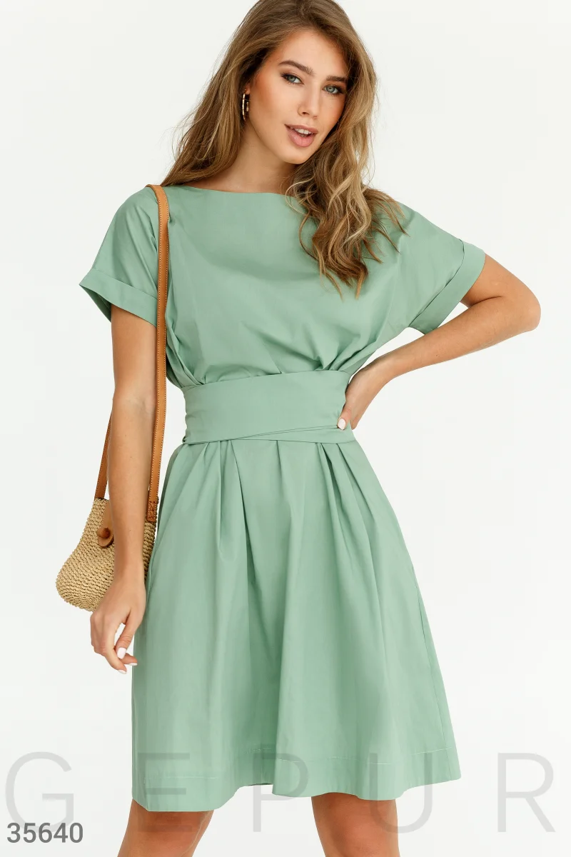 Зеленое платье oversize с широким поясом фотографія 1