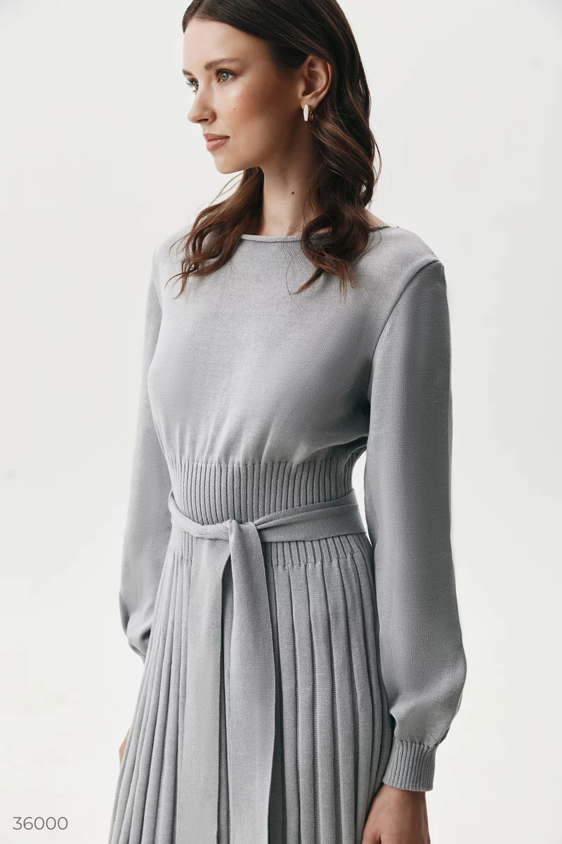 Gray knitted midi dress with pleated bottom photo 3