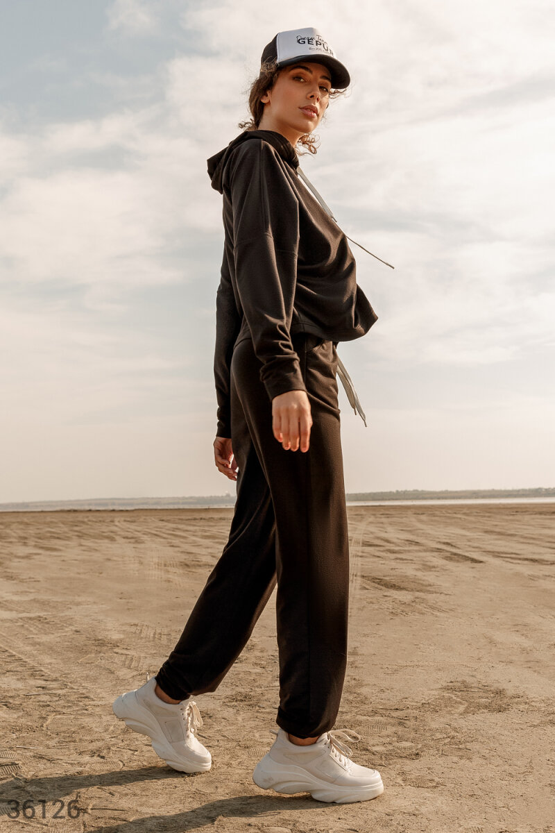 Черный спортивный костюм с oversize худи фотография 2