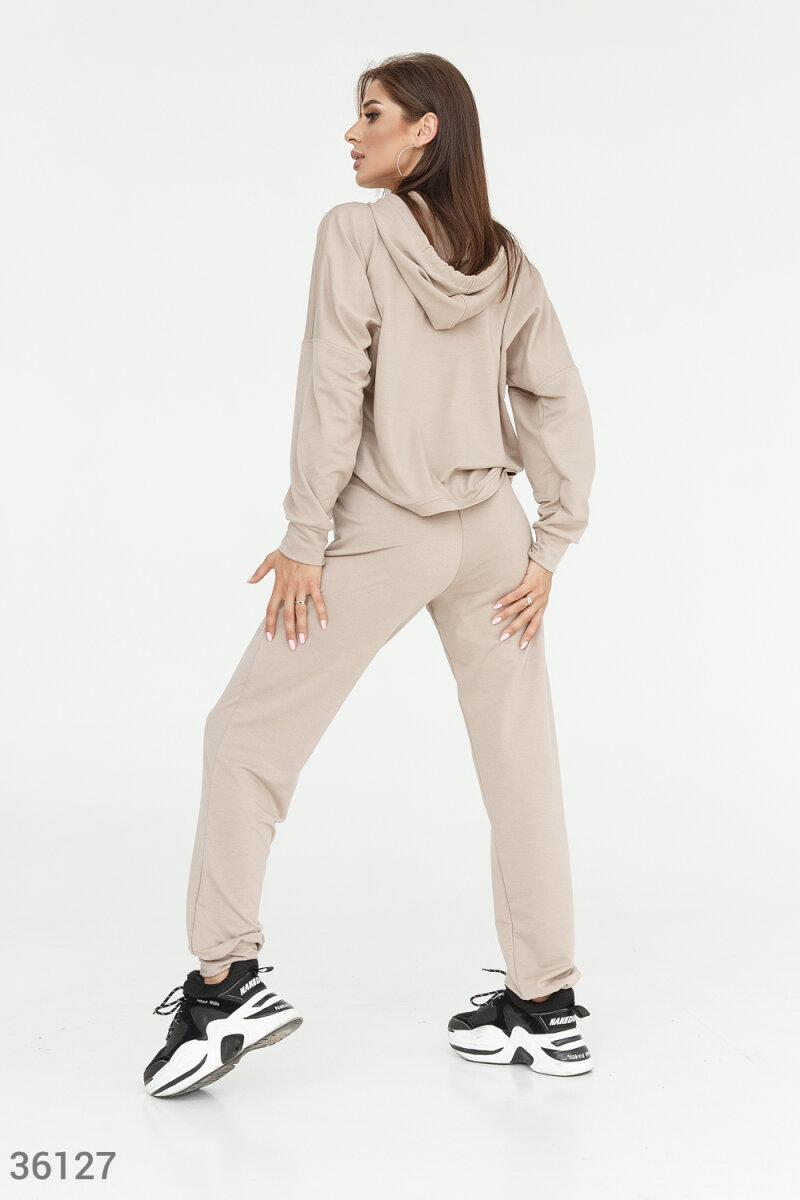 Oversize костюм в спортивном стиле фотография 3