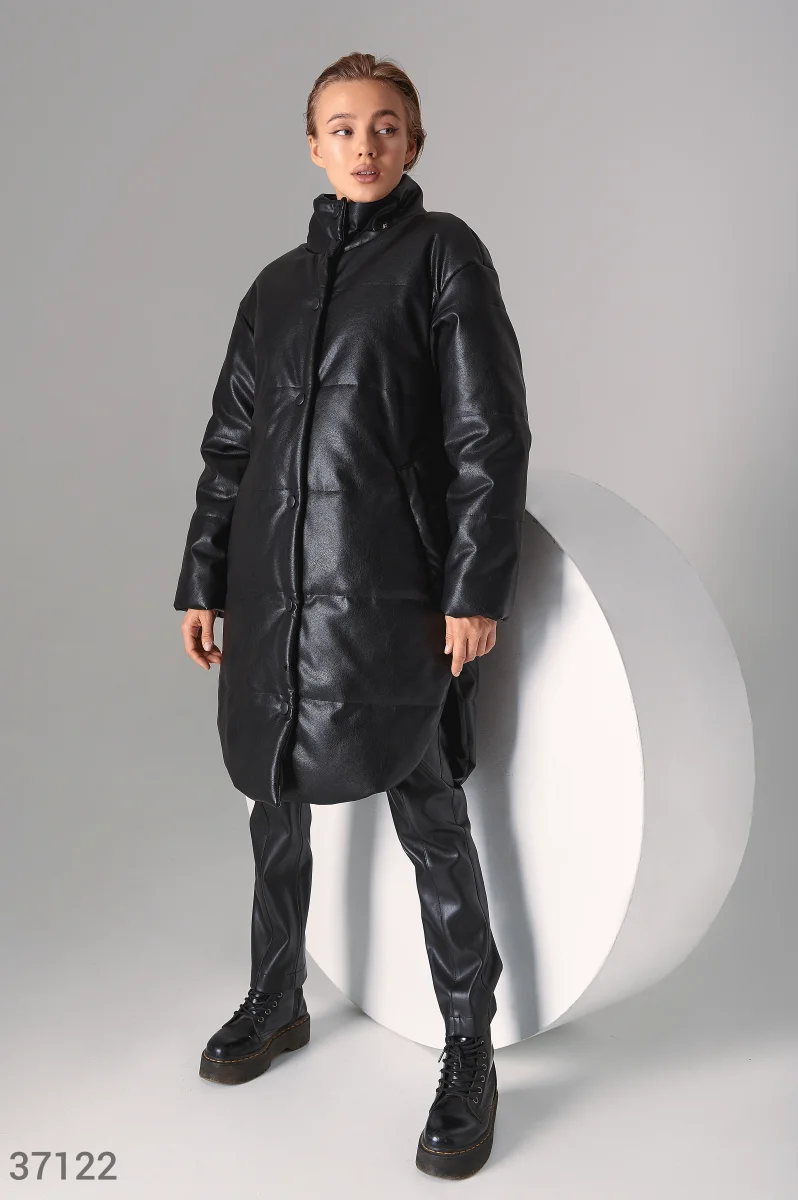 Утепленная куртка из черной кожи фотография 4