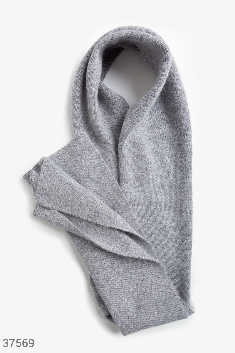

Серый шарф из шерсти