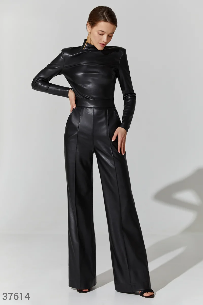 Spectacular palazzo trousers photo 1