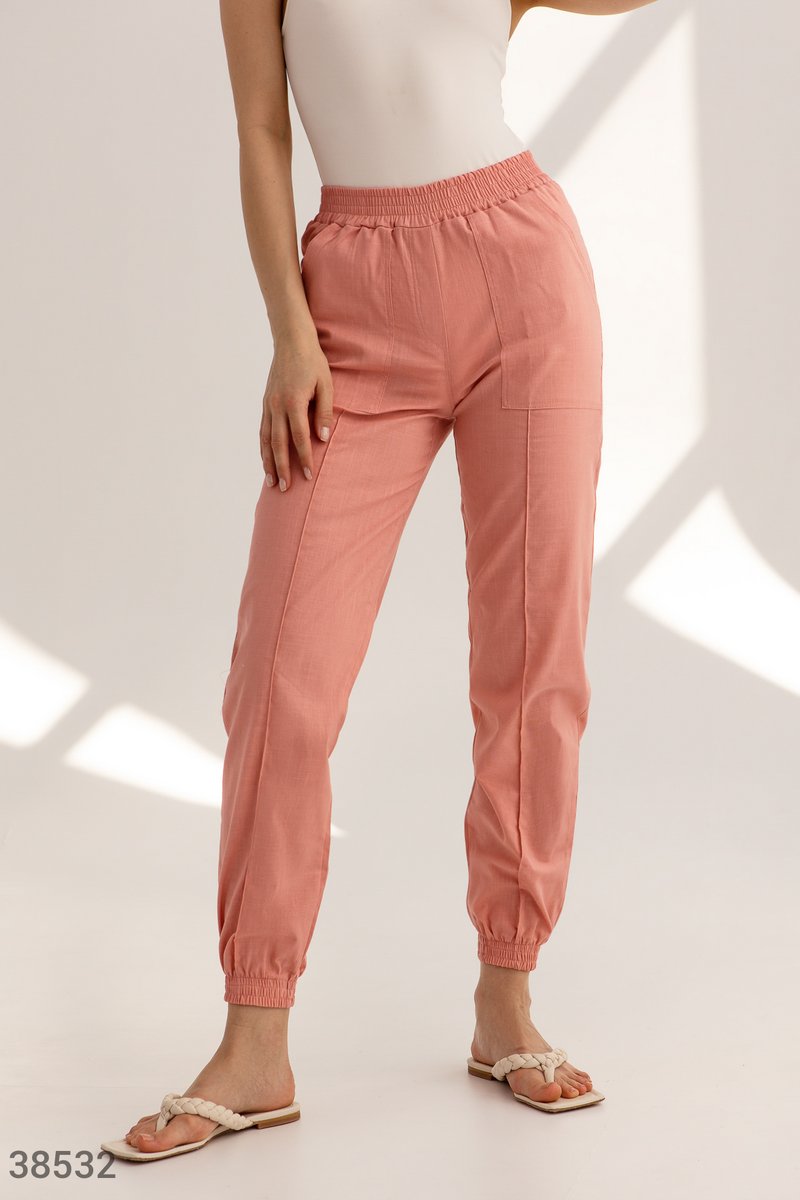 Легкие брюки-джоггеры розового цвета