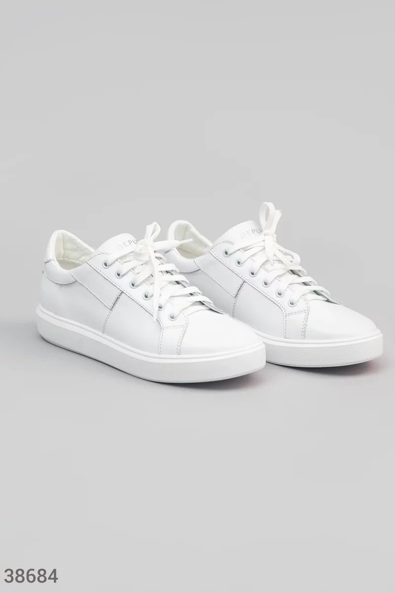 Basic white sneakers made of genuine leather photo 1