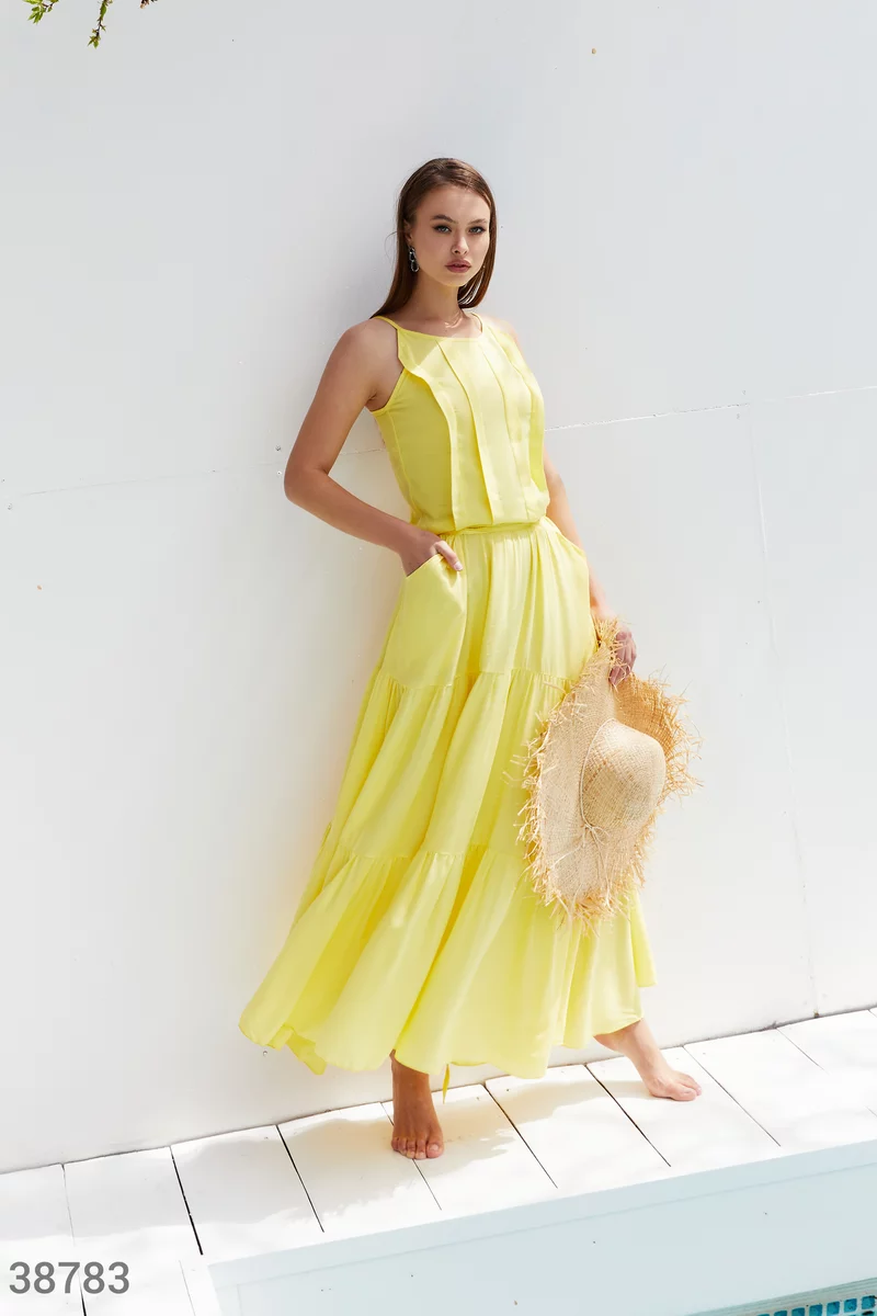 Lightweight yellow dress photo 4