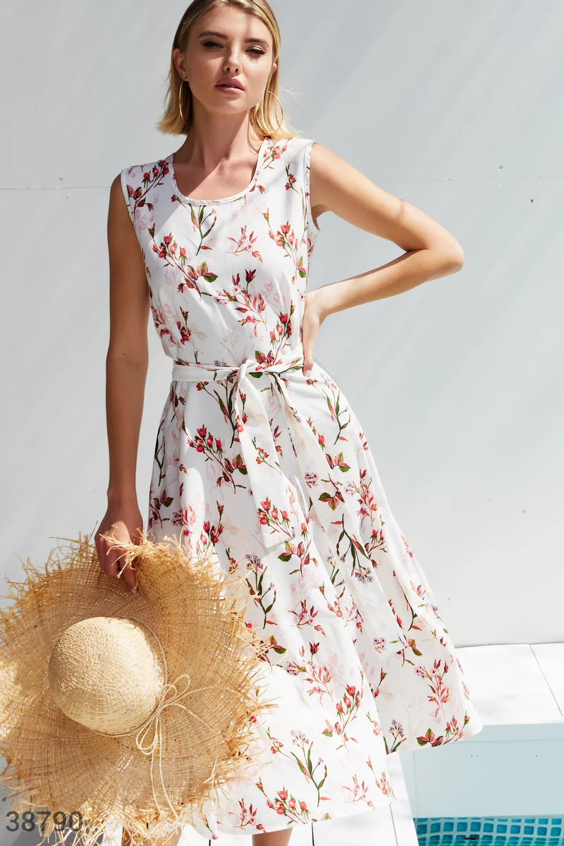 Light dress with floral print photo 1