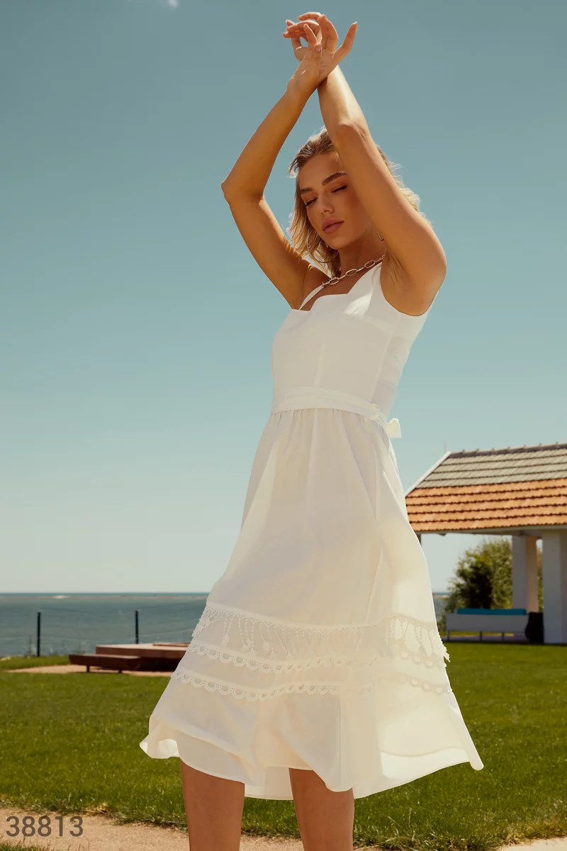 Белое  платье из натурального хлопка фотография 2