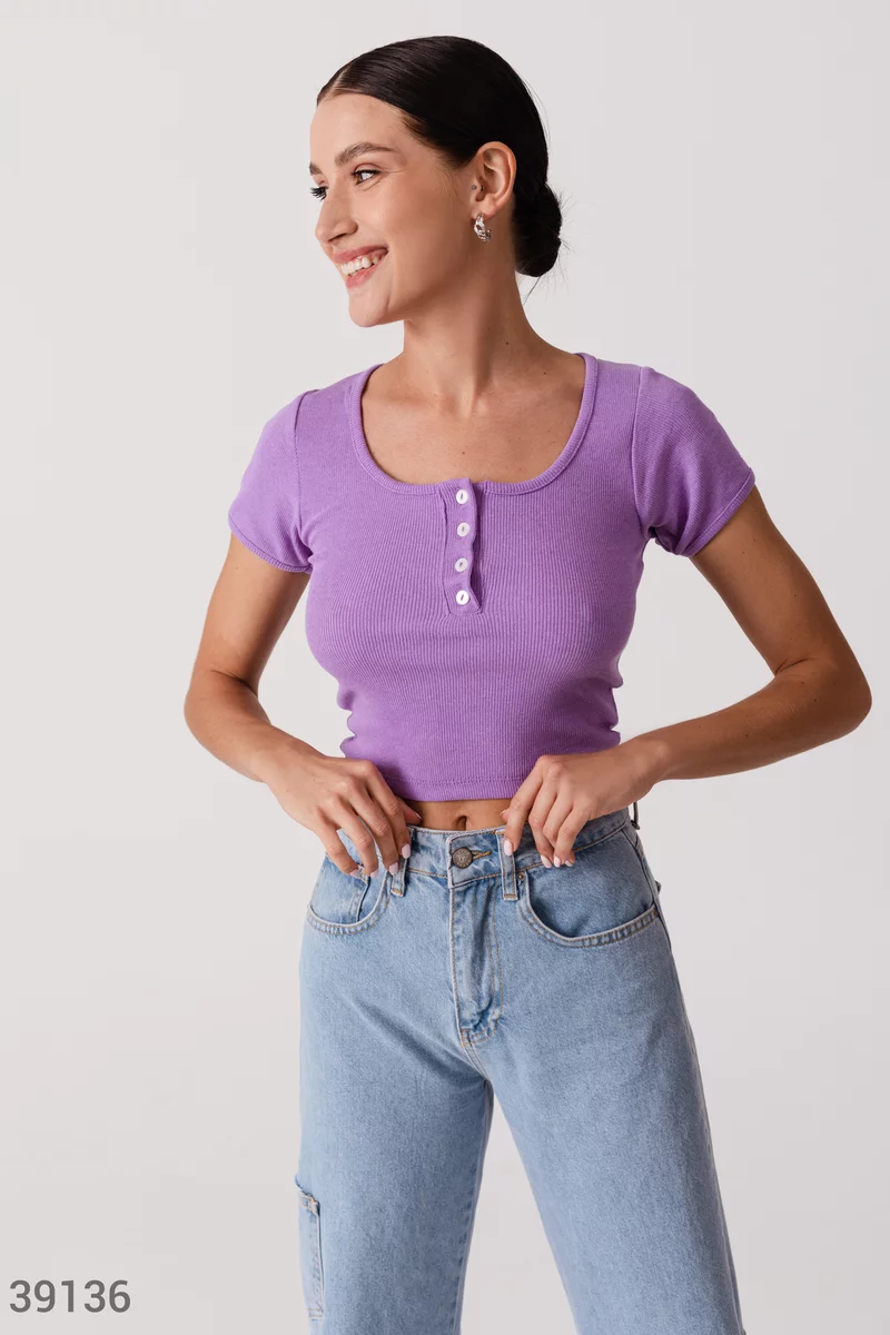 Lavender top with buttons photo 1