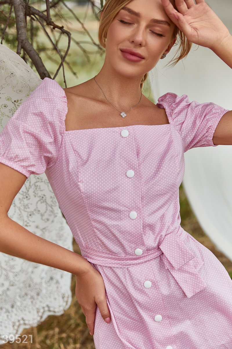 

Романтичное платье нежно-розового оттенка