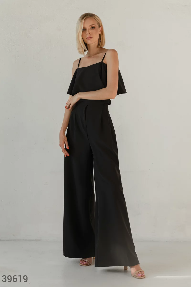 Black strappy crop top with ruffles photo 5