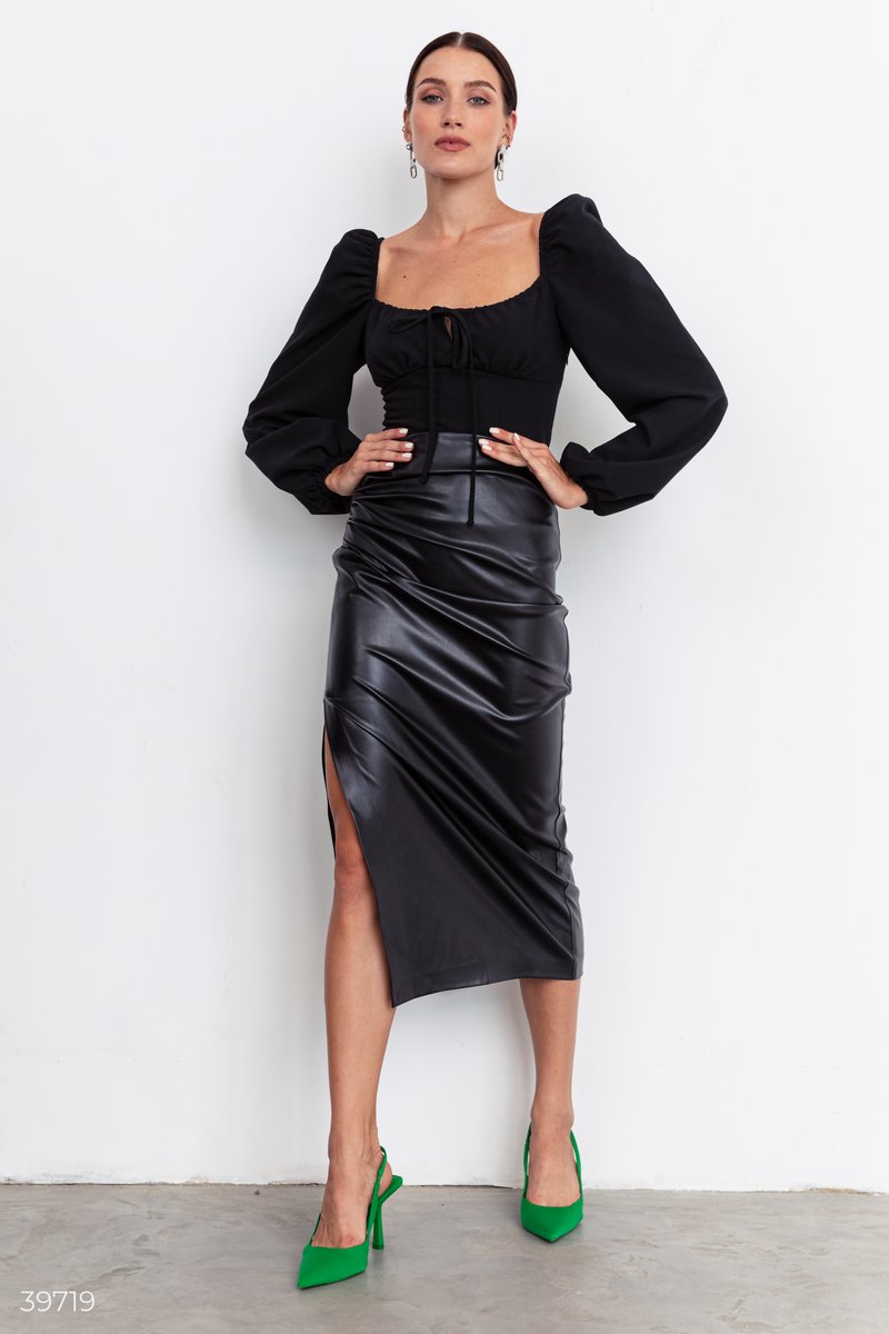 Eco-leather pencil skirt