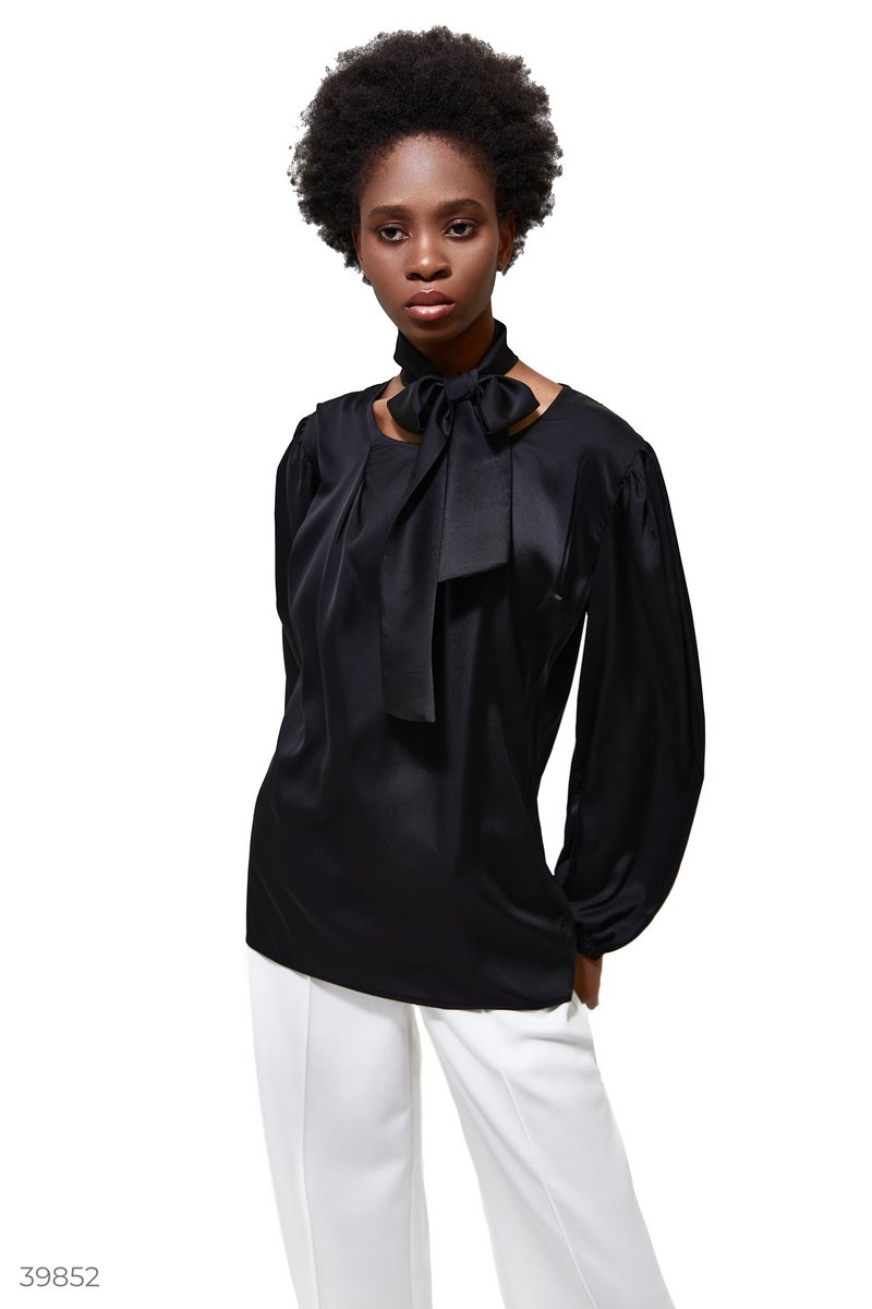 Black silk blouse photo 2