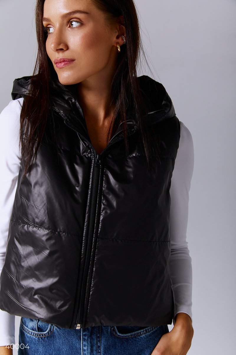 Black hooded vest photo 3