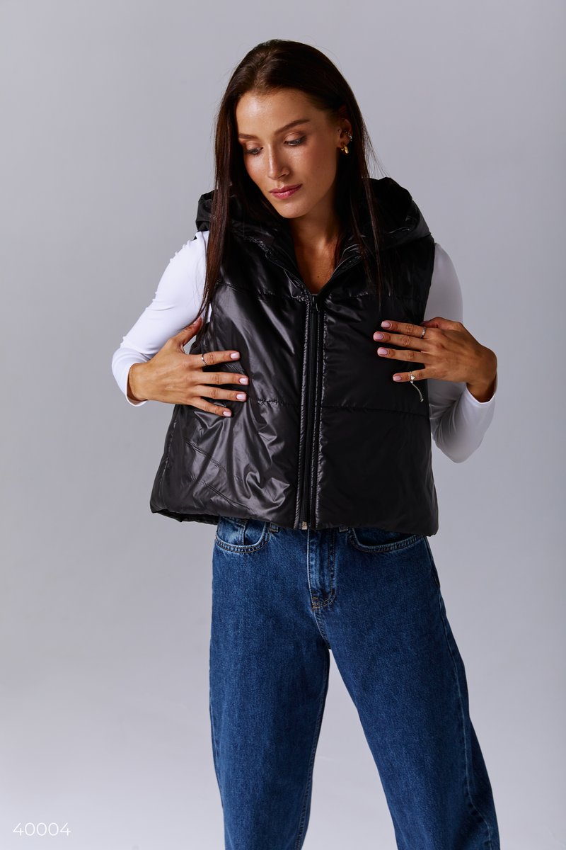 Black hooded vest photo 4