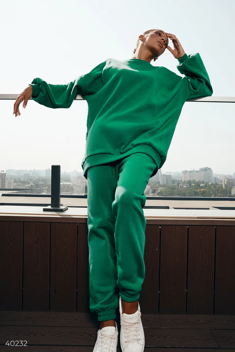 Зеленый костюм с удлиненным свитшотом фотографія 1