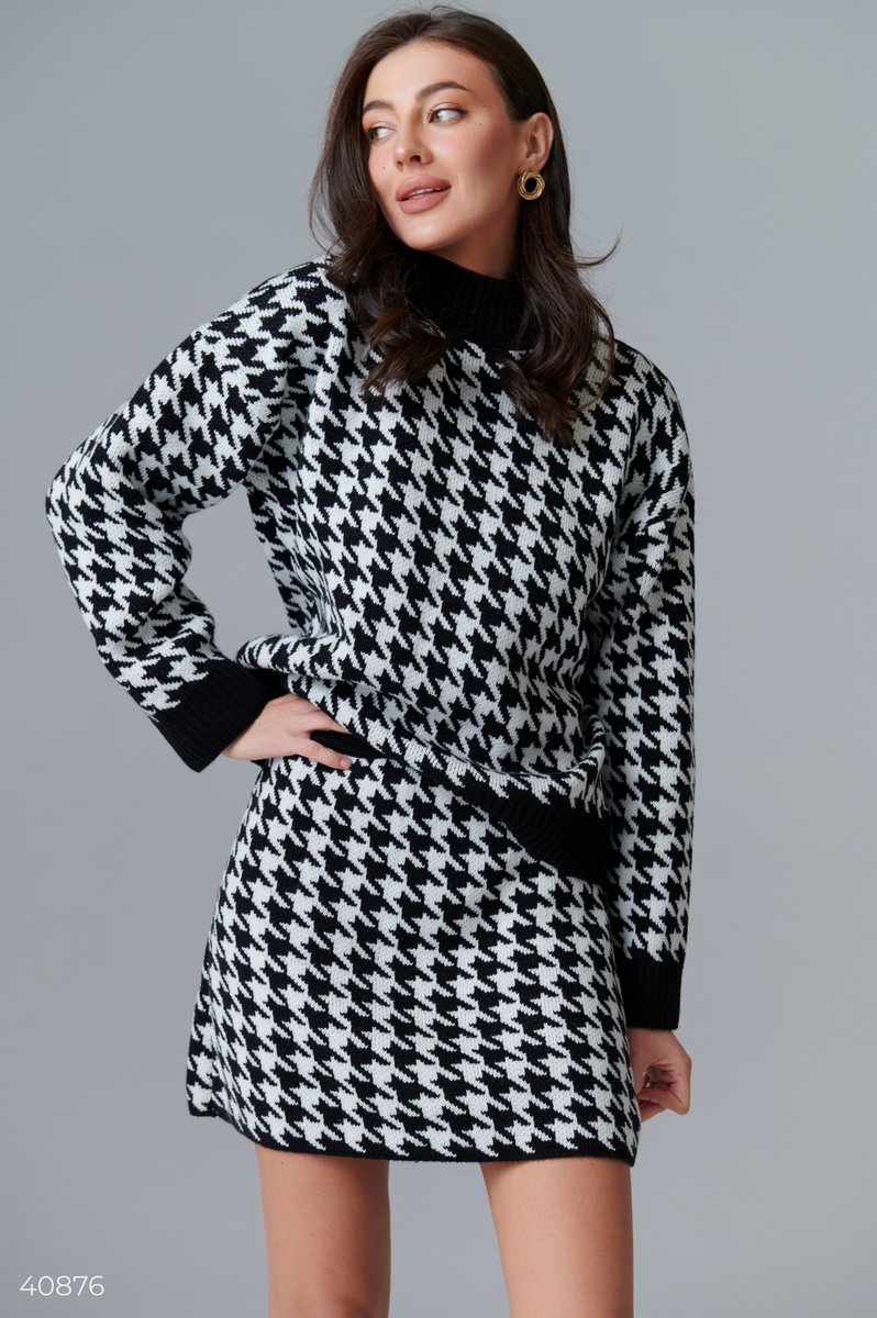Houndstooth skirt suit