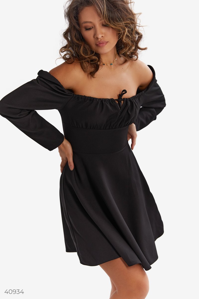 

Чорна сукня-міні із зав'язками