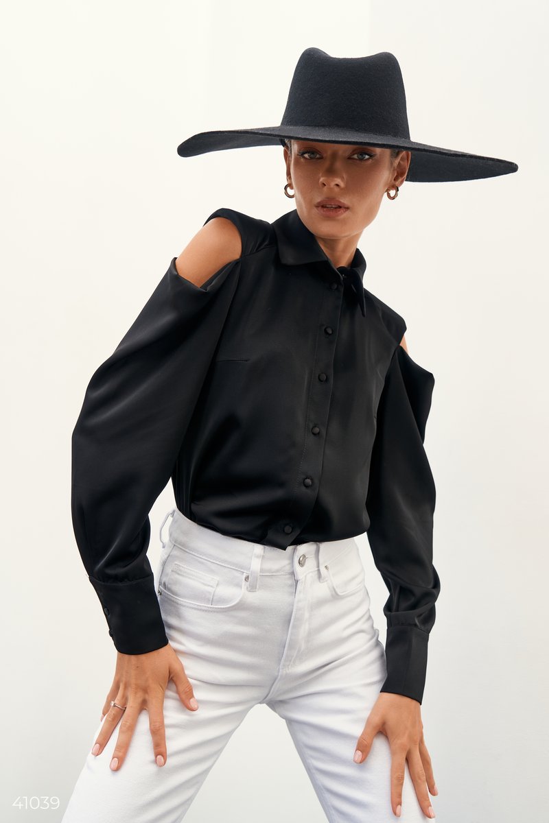 Чорна блуза з вирізами Чорний 41039