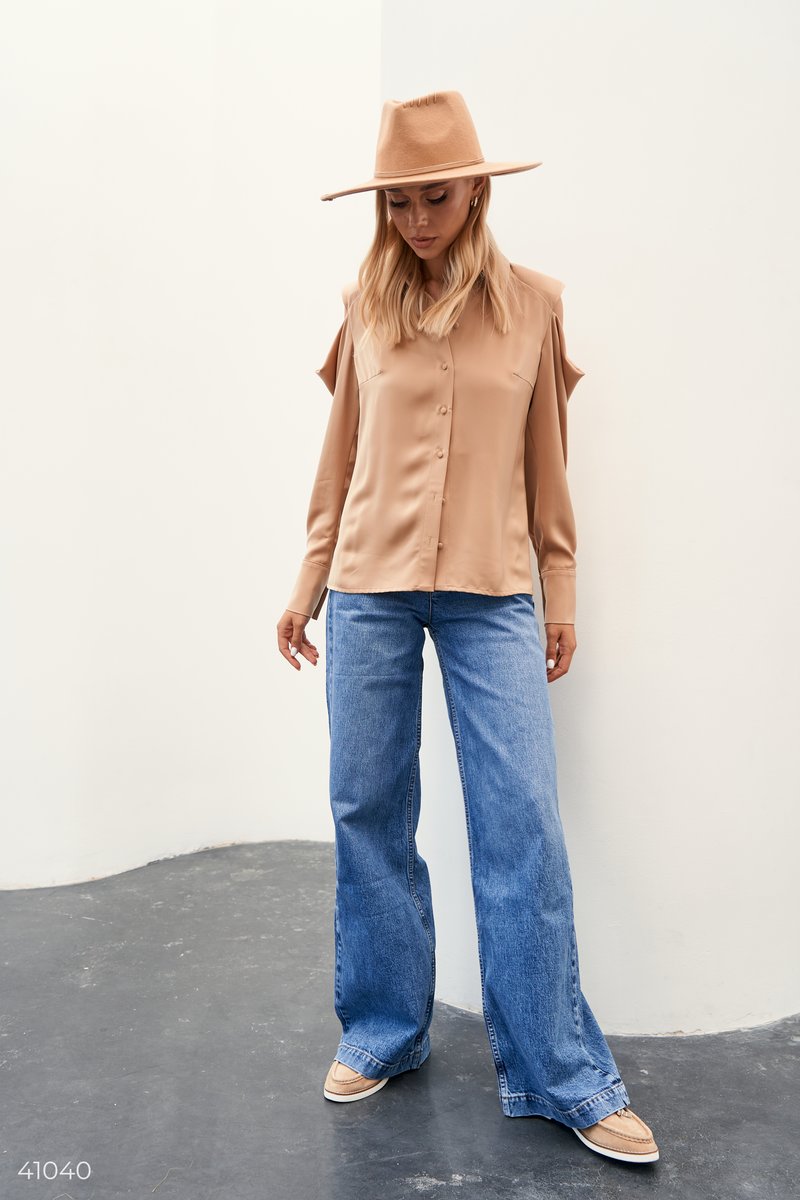 Beige blouse with cutouts photo 3