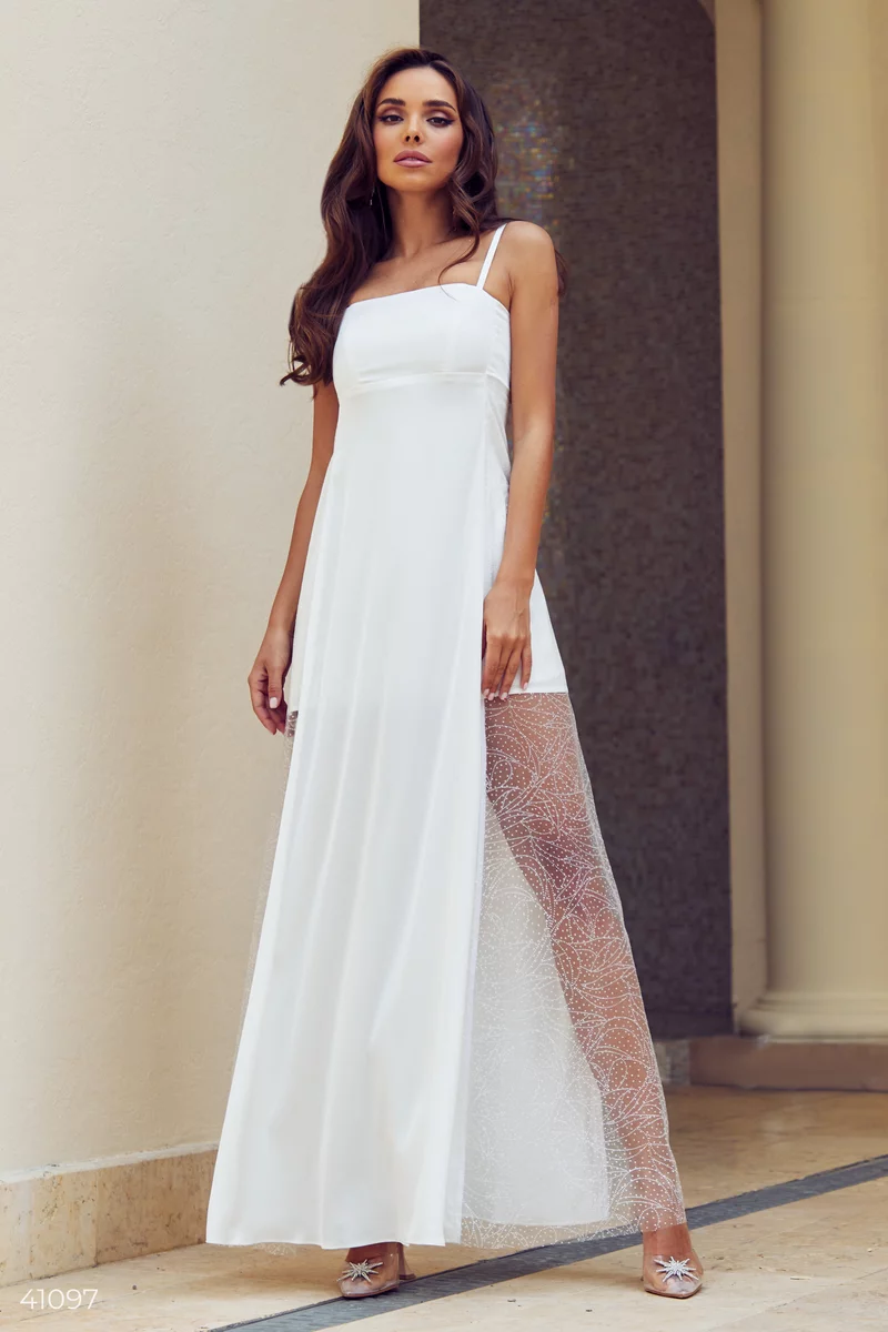 Біла вечірня сукня з мерехтливим напиленням фотографія 4