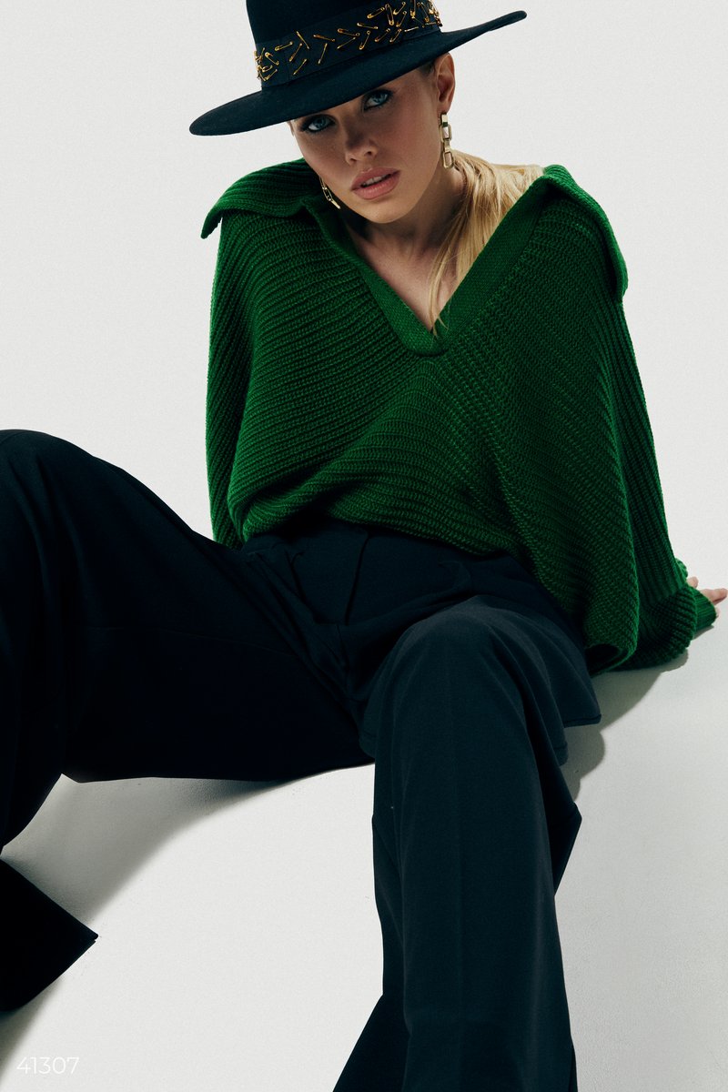 Зеленый шерстяной свитер oversize