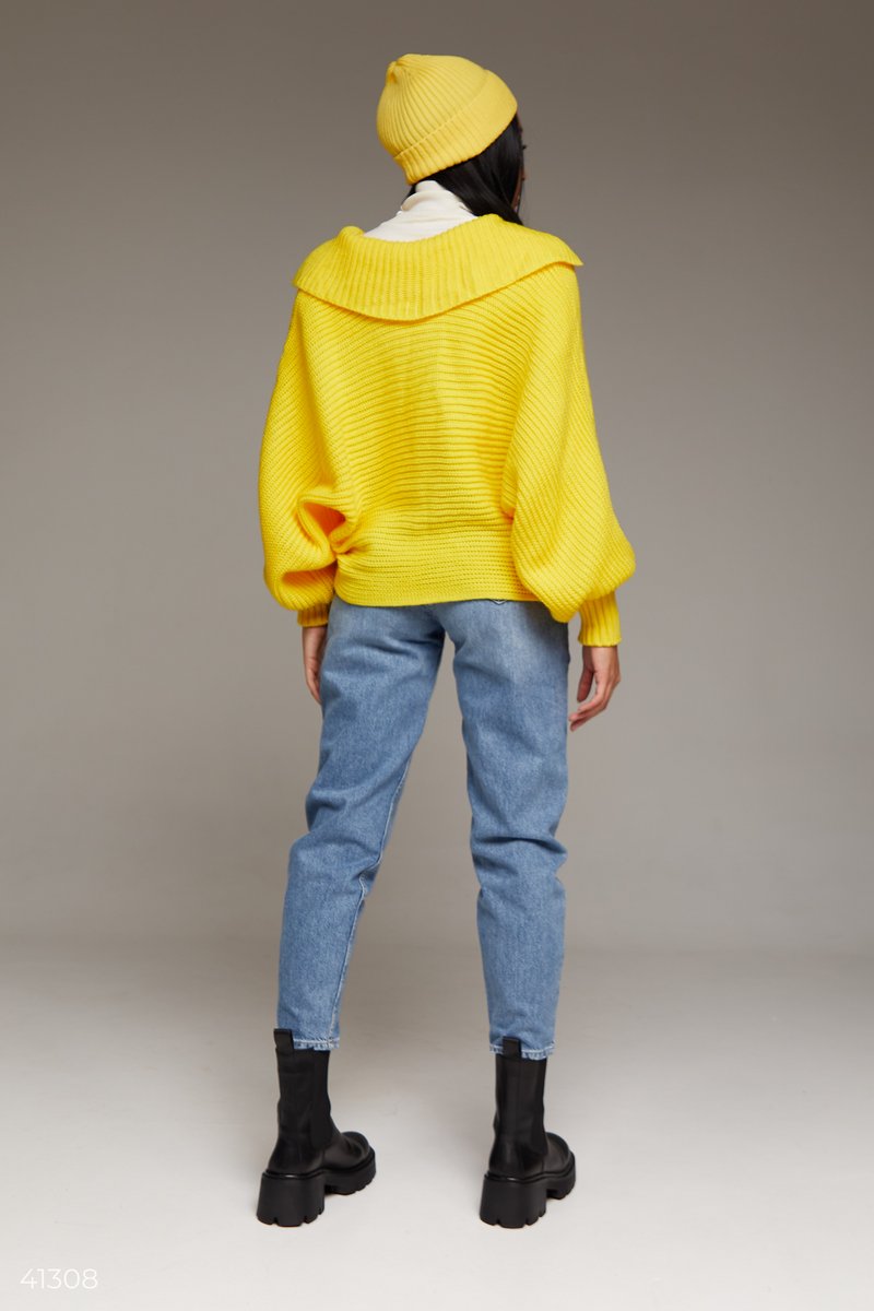 Жовтий вовняний светр oversize