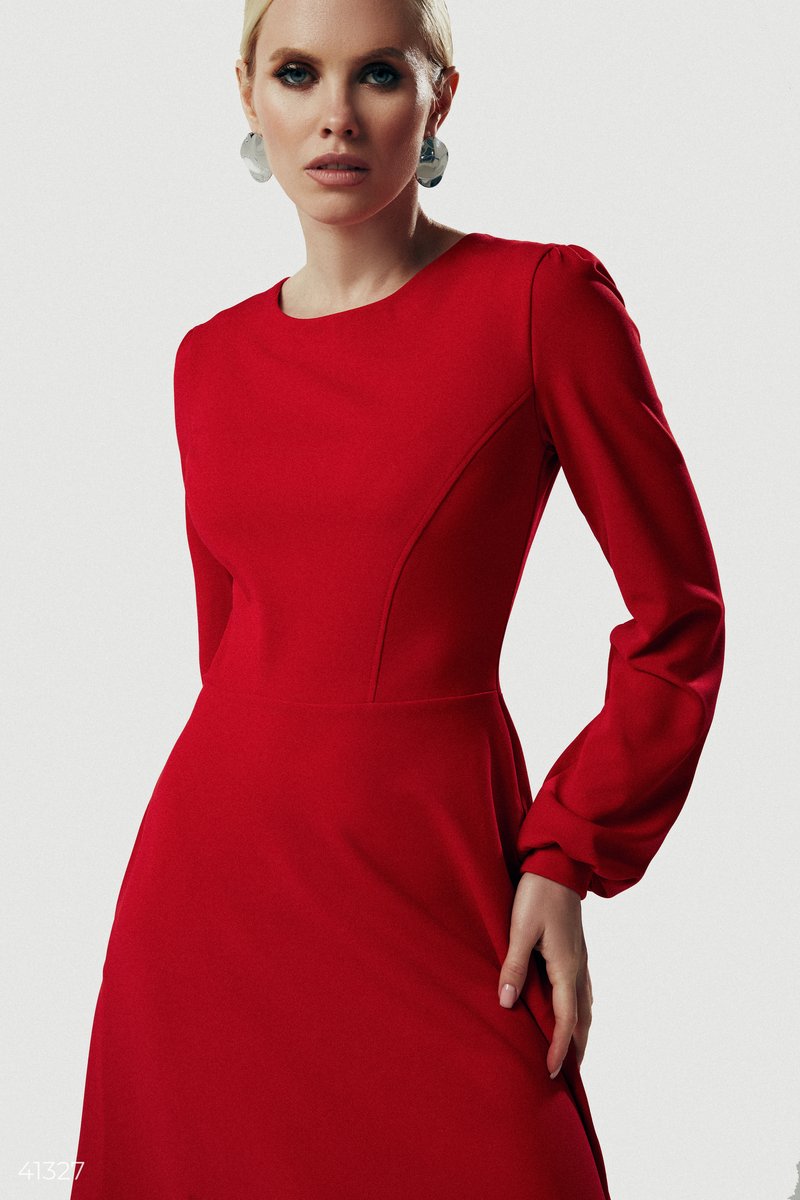 Червона сукня міді приталеного крою